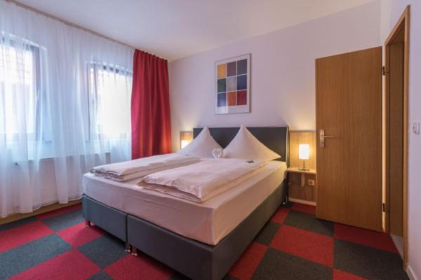 Hotel Luca Betzenstein Esterno foto