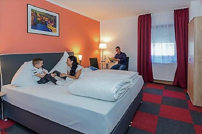 Hotel Luca Betzenstein Esterno foto