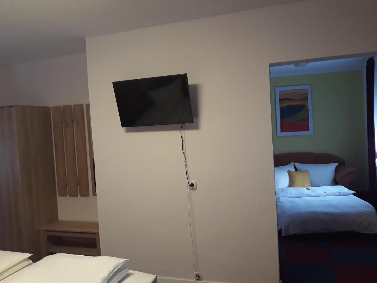 Hotel Luca Betzenstein Esterno foto